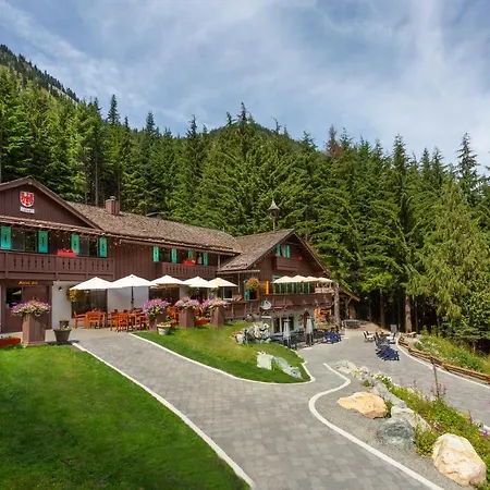 Crystal Mountain Hotels Exterior photo
